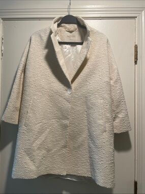 Bottega Martinese From Italy Cream Bouclé Single-Button Coat